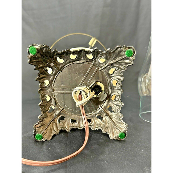 Vintage Honey Iridescent Hand Painted Gone With the Wind Hurricane Lamp 1973 - Picture 9 of 11